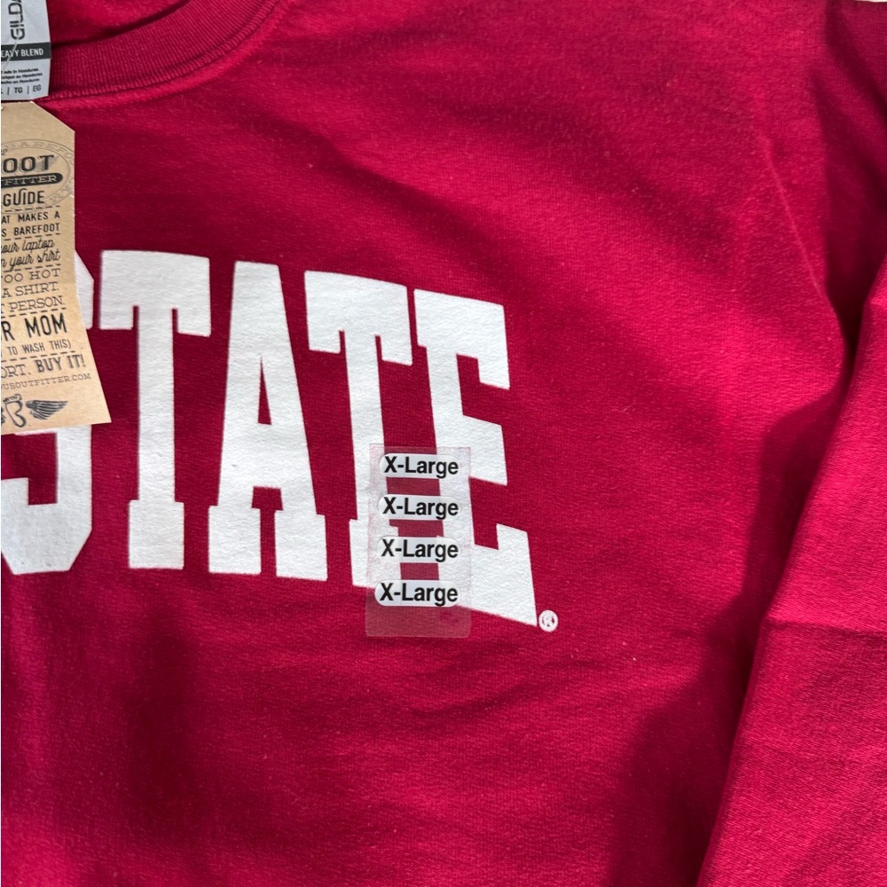 Gildan Red Crewneck Sweatshirt - Picture 3 of 4
